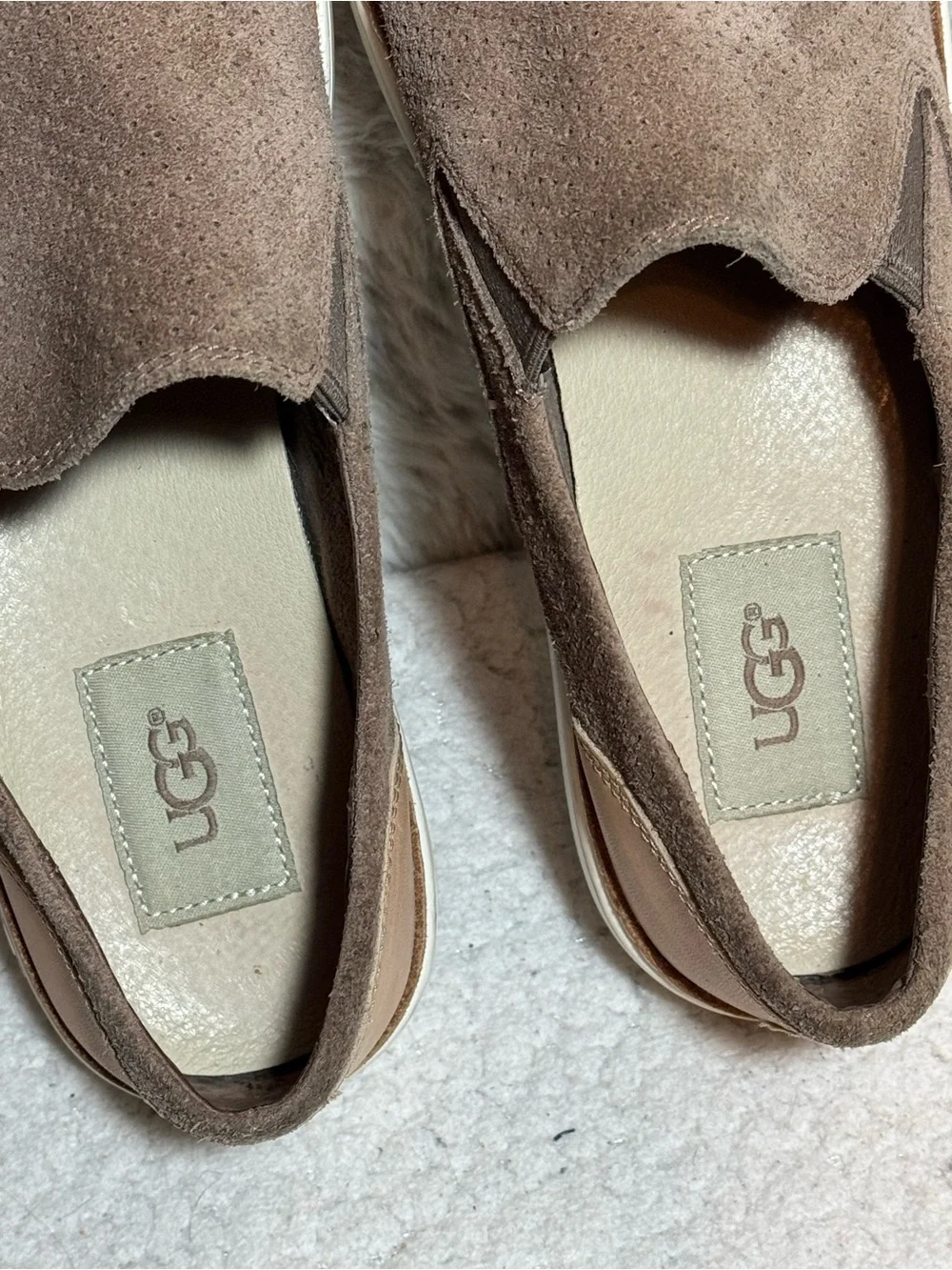 UGG elevate your